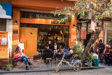 10 kinh nghiệm mở quán cà phê cóc thành công, thu hút nhiều khách hàng