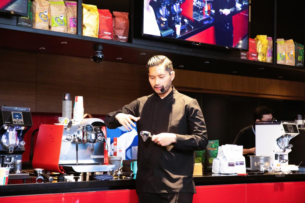 RECAP Sự kiện cùng World Barista Champion nâng tầm cà phê với Victoria Arduino E1 Prima Pro