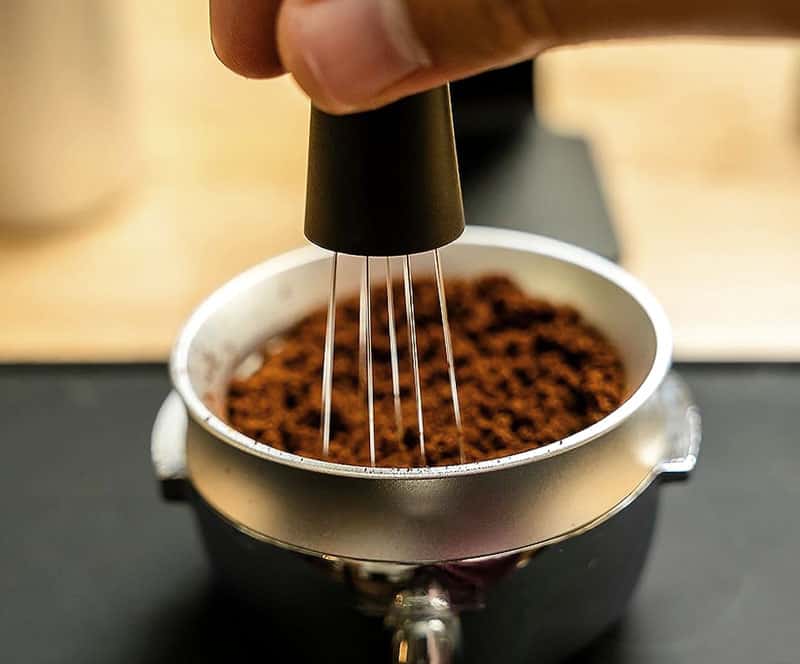 Cách khắc phục hiện tượng channeling khi pha Espresso