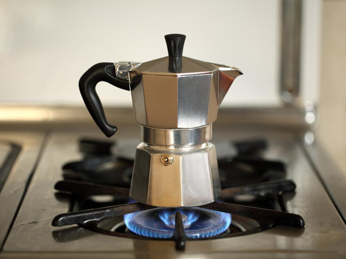 cách pha cà phê bằng moka pot