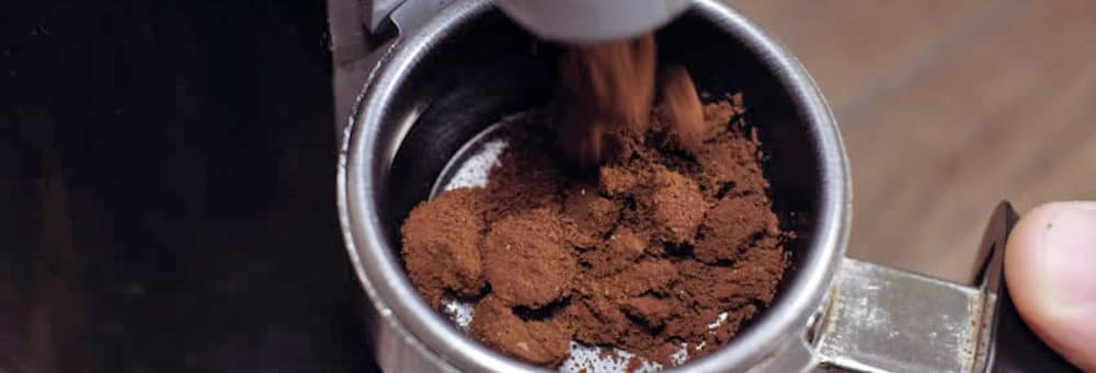 Hiện tượng tĩnh điện ảnh hưởng trực tiếp đến chất lượng của một shot espresso