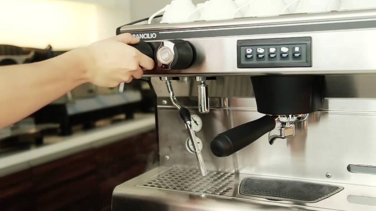 Máy pha cà phê Rancilio Classe Basic D 2 Groups giá trên 100 triệu