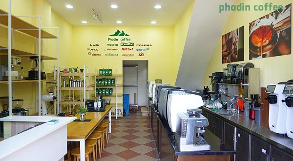 Trải nghiệm các dòng máy pha cà phê chất lượng giá tốt của Phadin Coffee