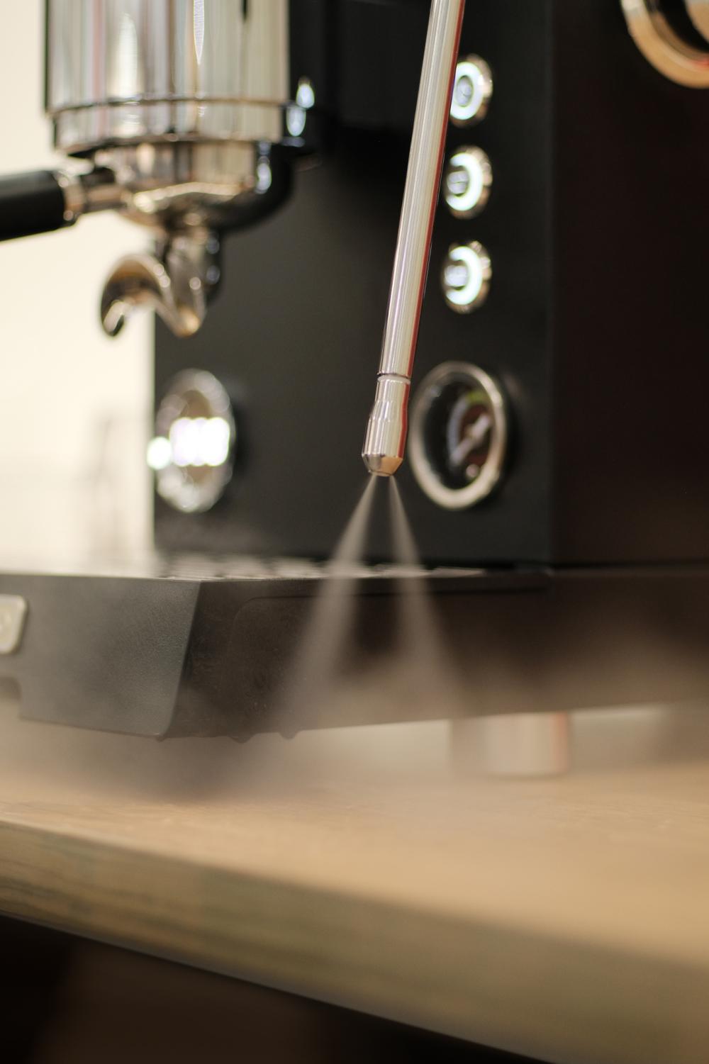 Máy pha cà phê Konmo S100MKMS100GW