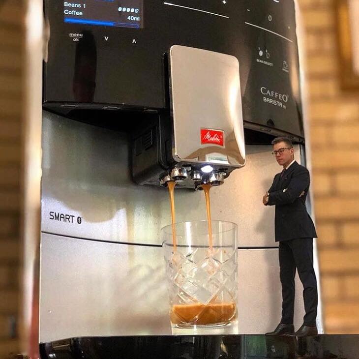 Chiết xuất cà phê bằng máy Barista TS Smart