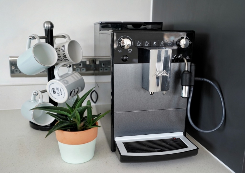Chọn ra dòng máy tốt nhất giữa 4 thương hiệu máy pha cà phê Melitta, Delonghi, Saeco và Jura