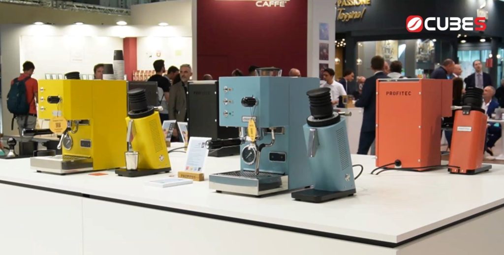 Khu trưng bày máy pha cà phê của thương hiệu EMC
